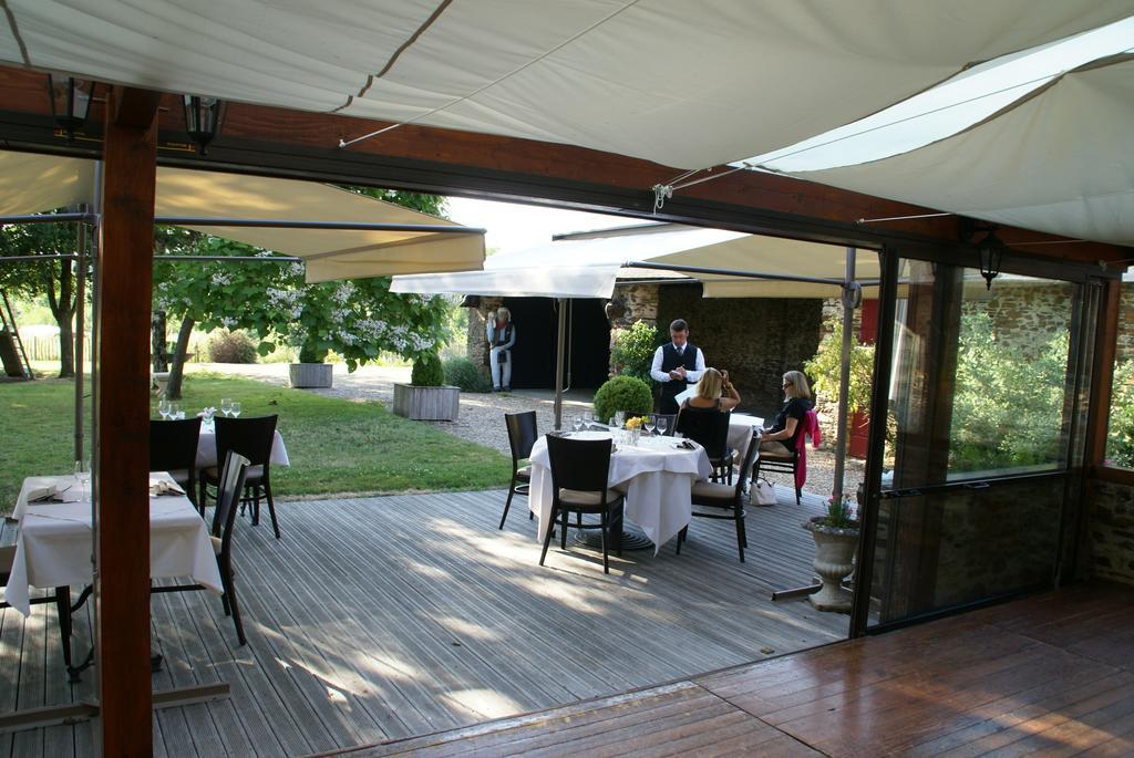 Les Roulottes & Cottages Du Moulin Chenille-Change Exterior photo