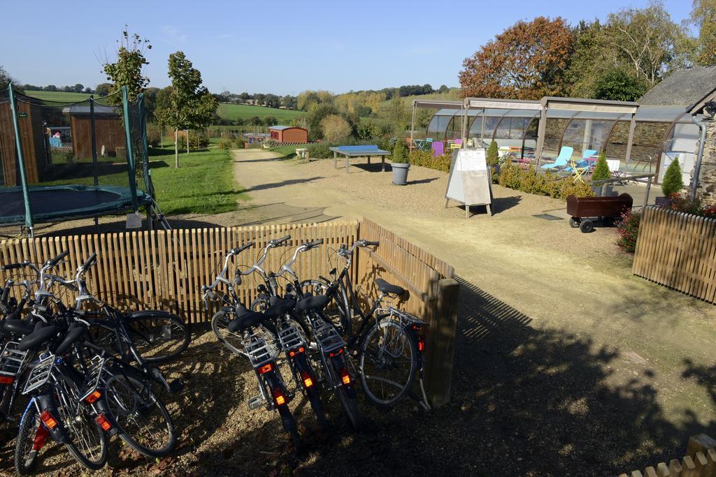 Les Roulottes & Cottages Du Moulin Chenille-Change Exterior photo