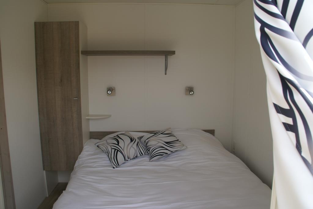 Les Roulottes & Cottages Du Moulin Chenille-Change Room photo